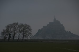 _LEP0956 - Le mont St-Michel un jour plutôt nuageux!